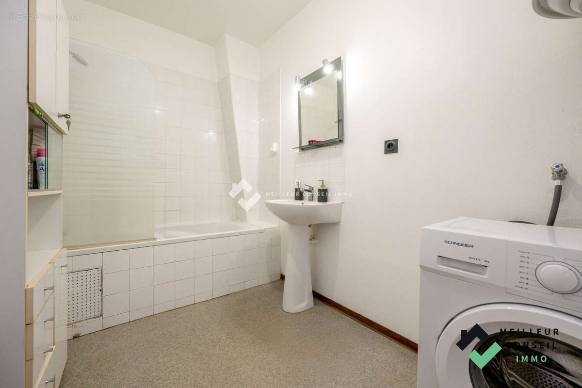 Appartement à SAINT-DONAN