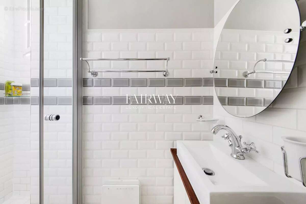 Appartement à PARIS-2E