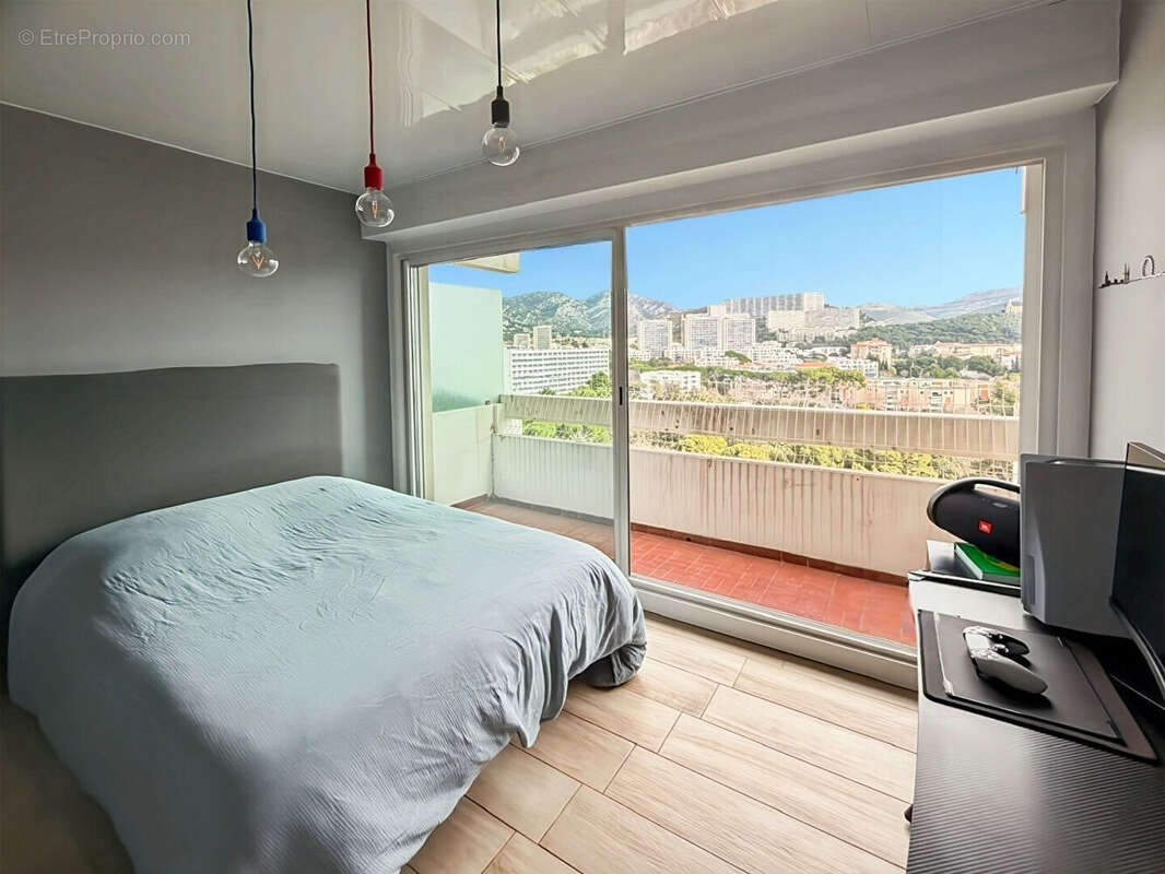 Appartement à MARSEILLE-9E