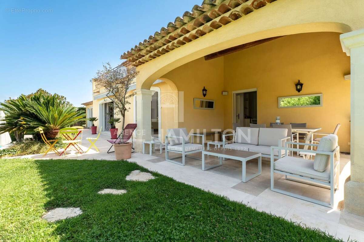 Élégante demeure provençale à quelques pas du village - photo 13
