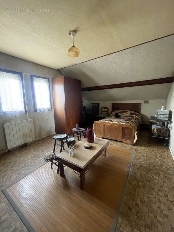 Maison à FRENEUSE