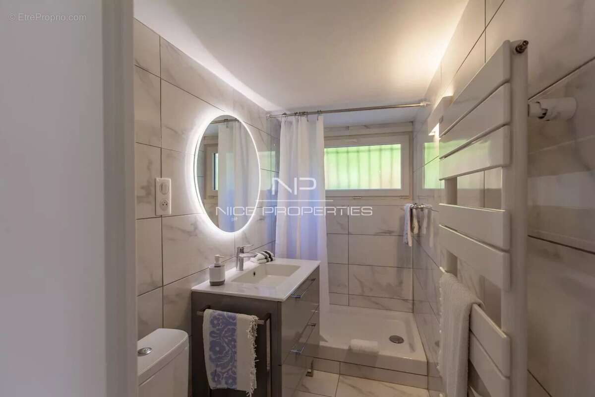 Maison à SAINT-JEANNET