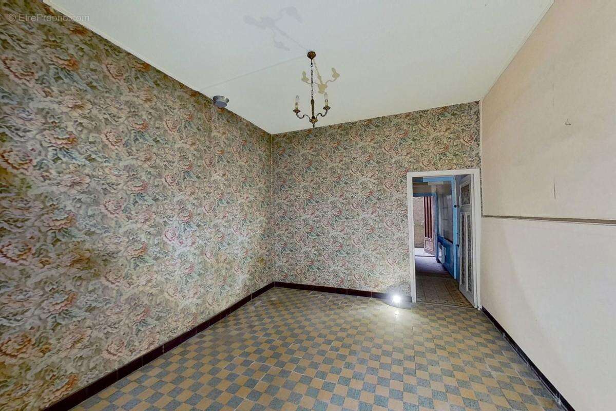 Maison à LEZIGNAN-CORBIERES