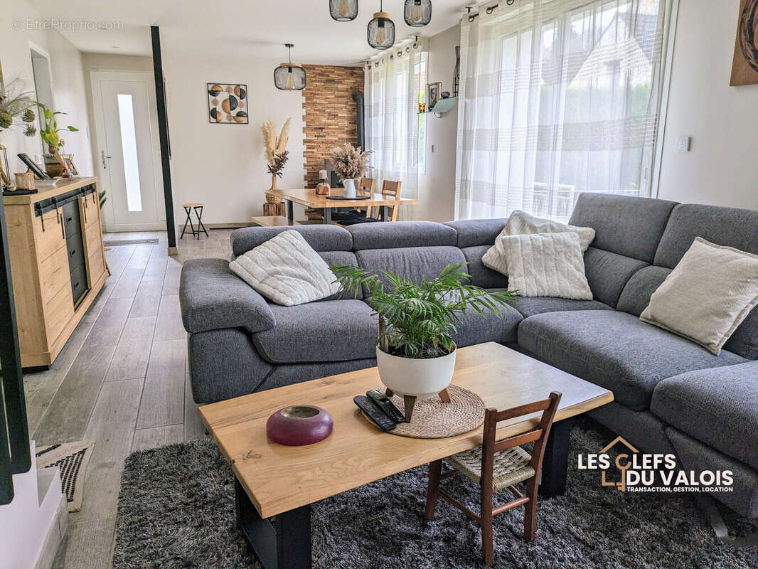 SEJOUR - Maison à CREPY-EN-VALOIS