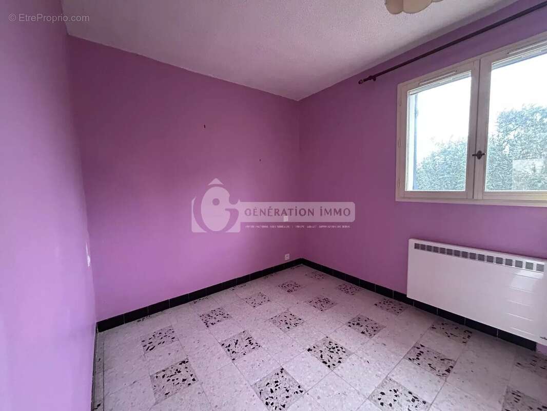 Maison à FONTVIEILLE