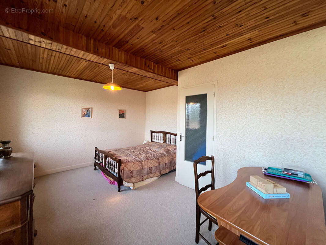 Maison à LUCENAY-LES-AIX