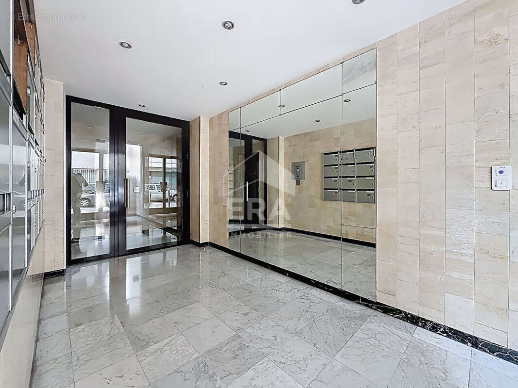 Appartement à PARIS-12E