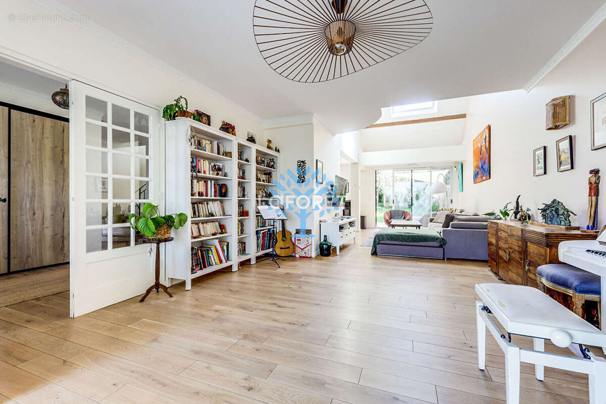 Maison à NOGENT-SUR-MARNE