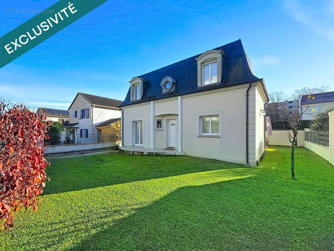 Photo 1 - Maison à SARTROUVILLE