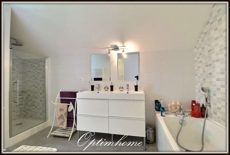 Maison à LA CHAPELLE-SUR-ERDRE