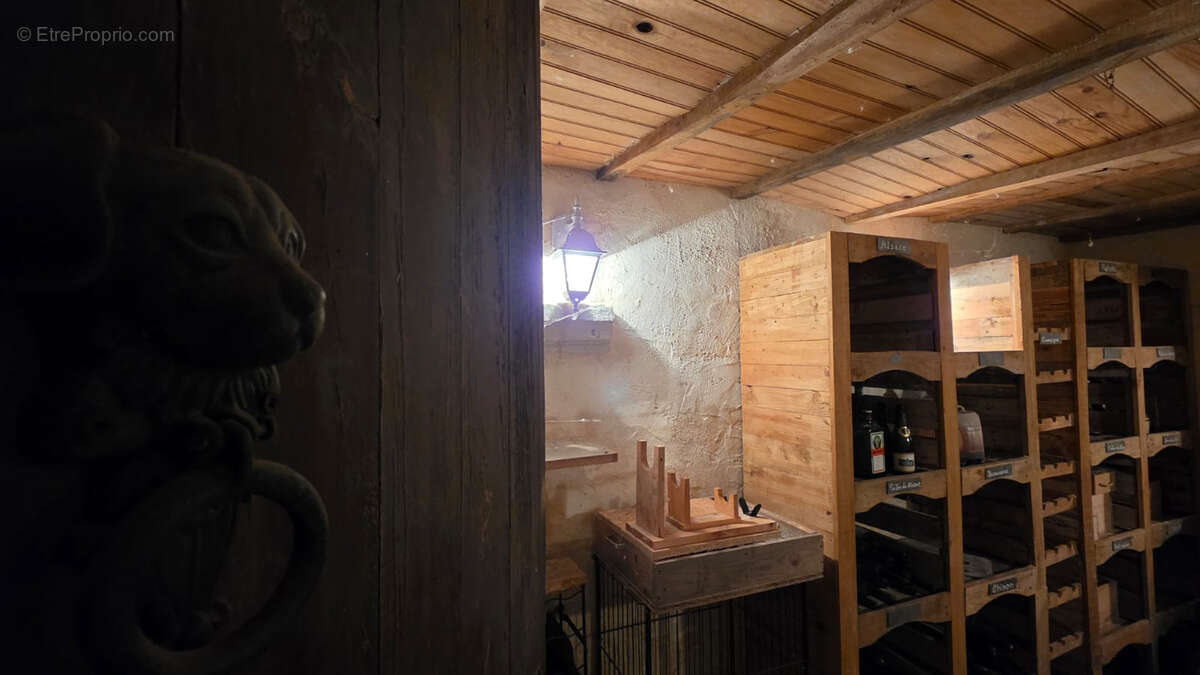 Maison à LENCLOITRE