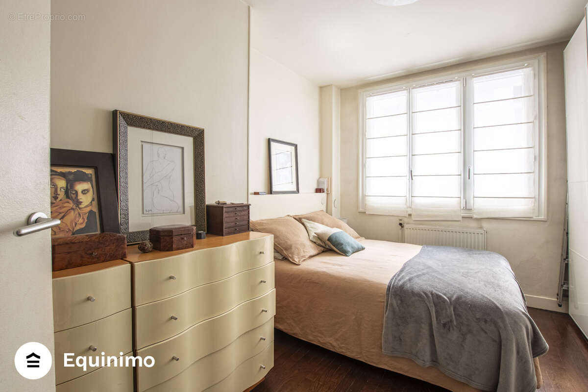 Appartement à PARIS-15E