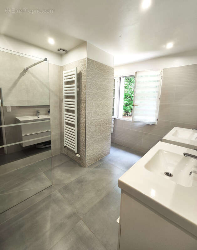 Maison à BOISSETTES