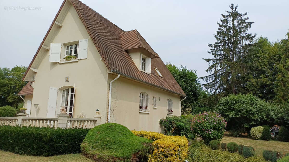 Maison à BELLERIVE-SUR-ALLIER
