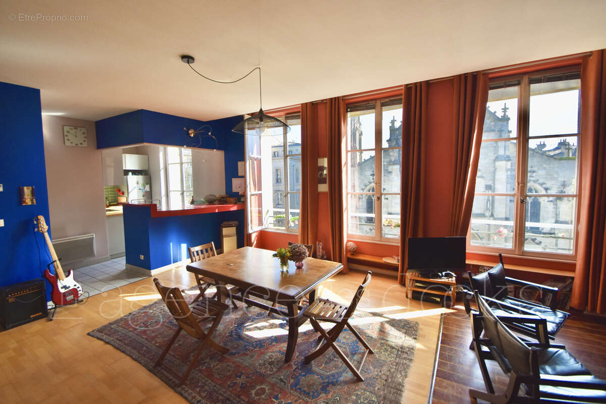 Appartement à BORDEAUX