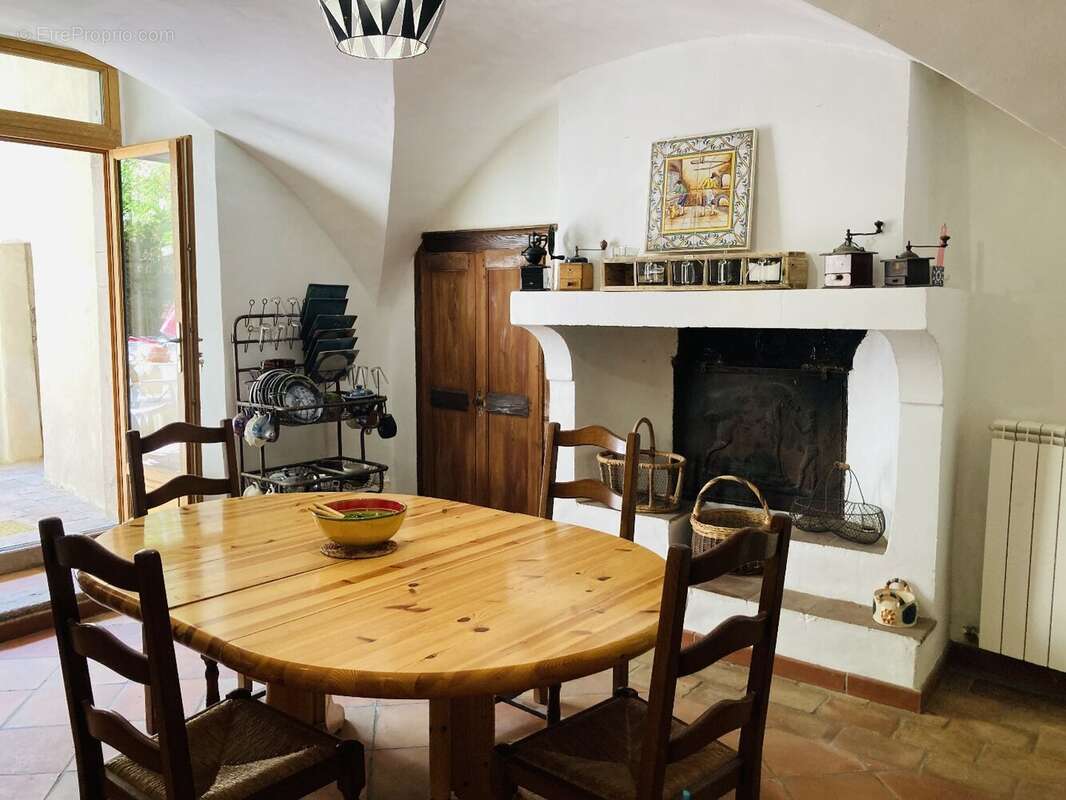 Maison à CROS