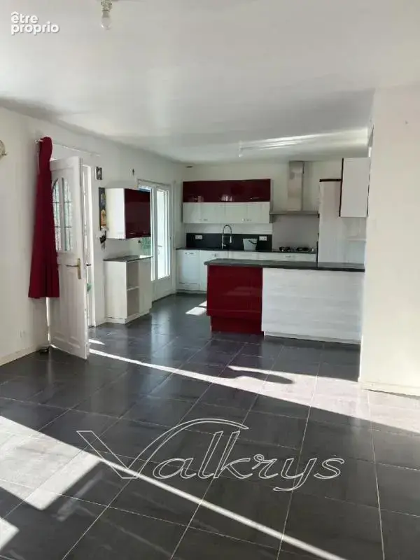 Maison proche mer et commodités à pied -7P-1000m2 zone U - photo 9