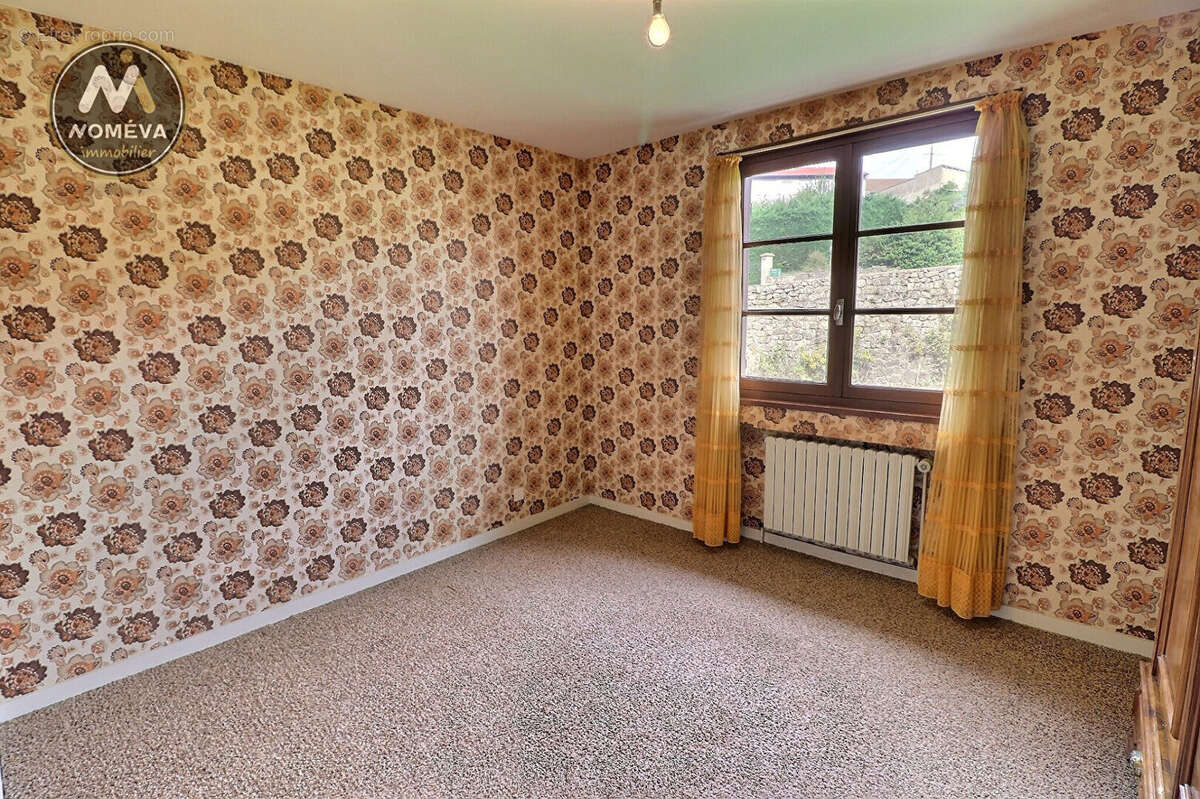 Maison à MONTFAUCON-EN-VELAY