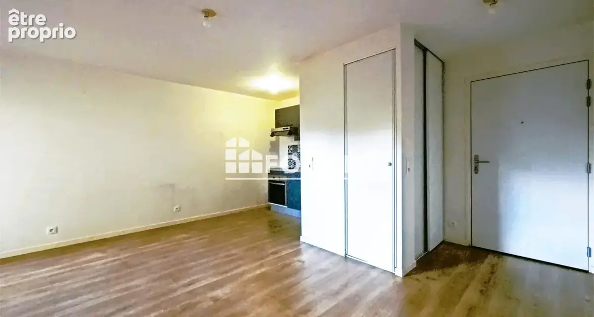 Aubergenville - Appartement 2 pièces avec terrasse et parking, proche gare - photo 4