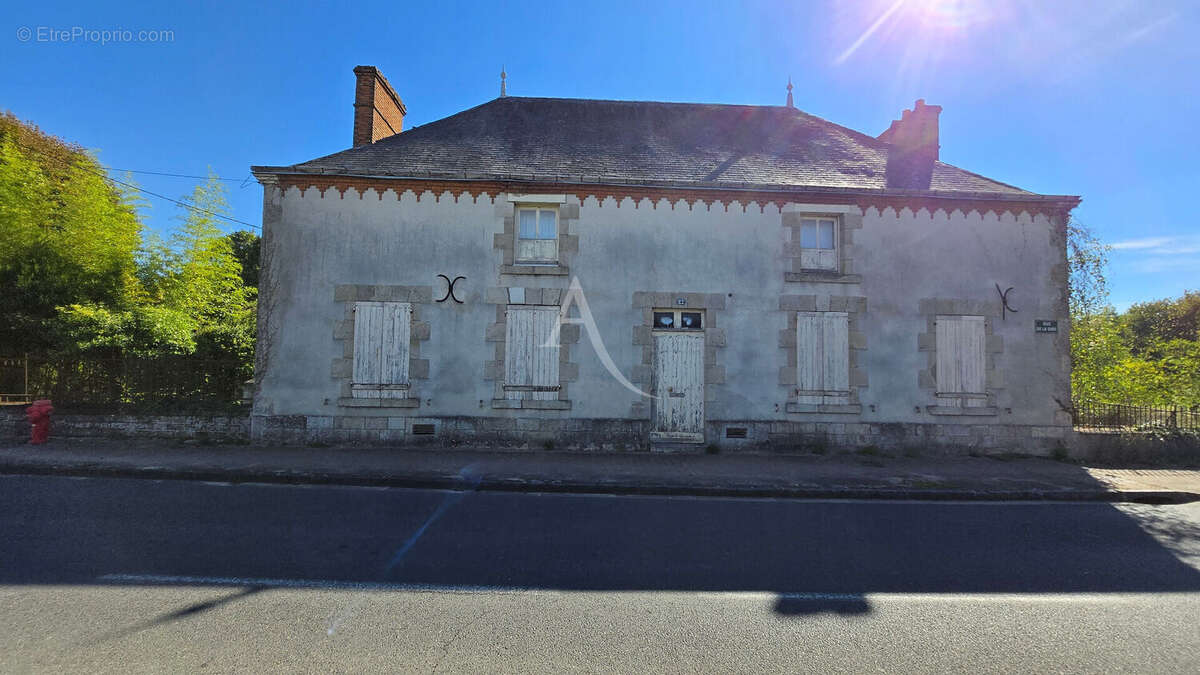 Maison à LES BORDES
