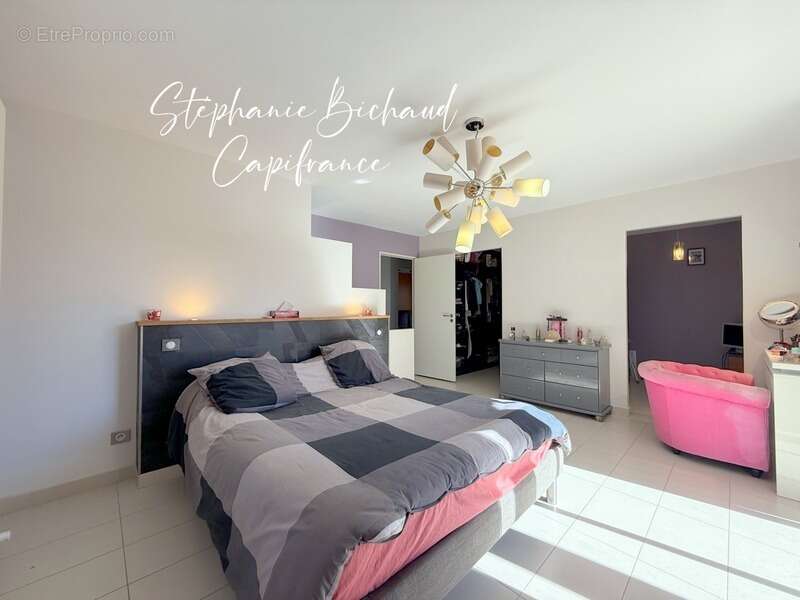 Maison à CHATEAUVIEUX