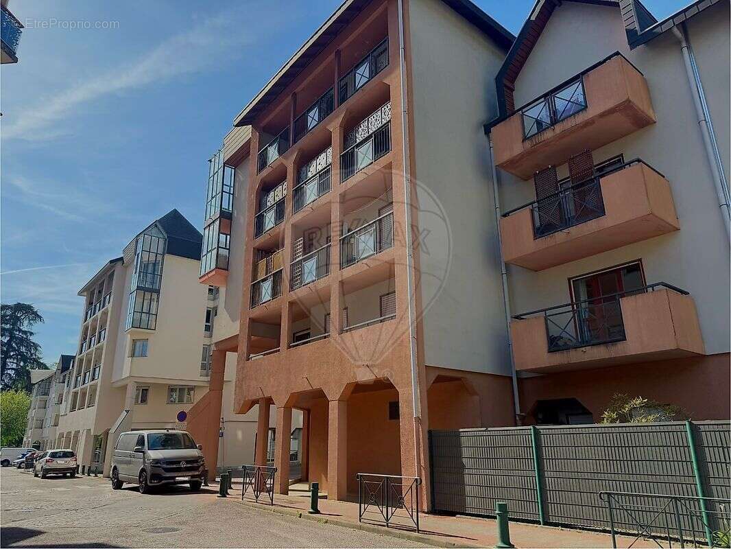 Appartement à CHALLES-LES-EAUX