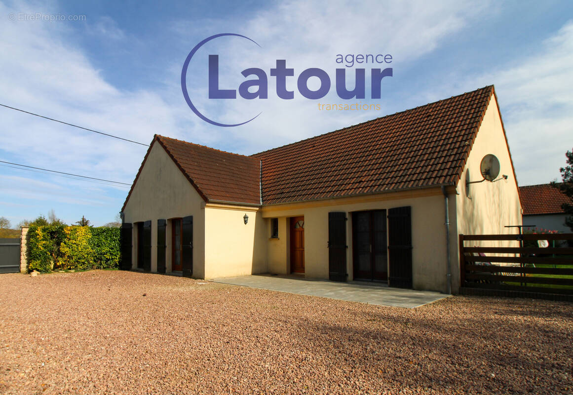 Maison à ECLUZELLES