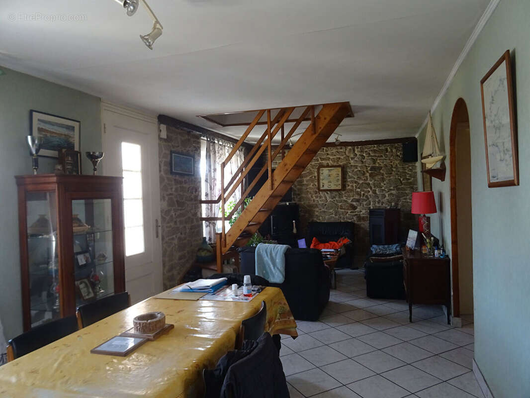 Maison à PLOUGUERNEAU