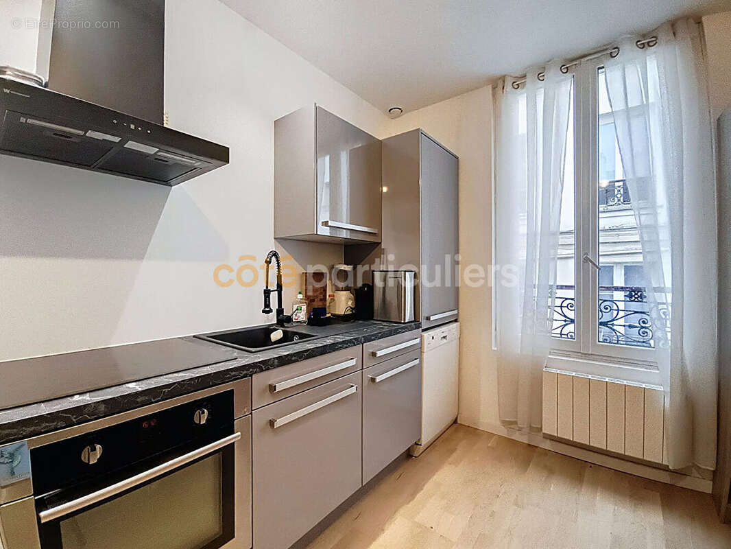 Appartement à PARIS-14E