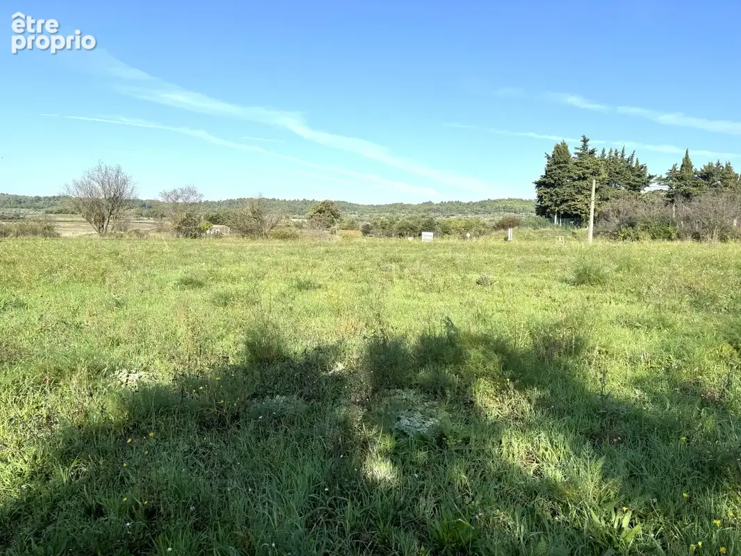 Terrain constructible et viabilisé de 2000m2 - photo 2