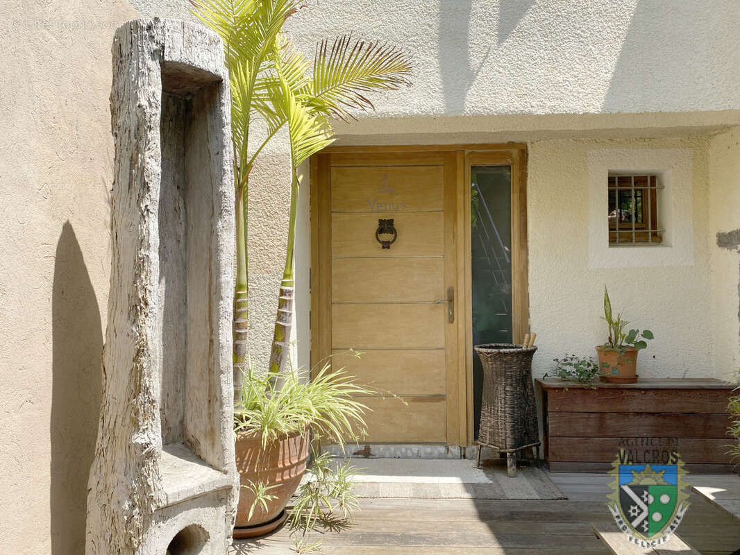 Maison à LA LONDE-LES-MAURES