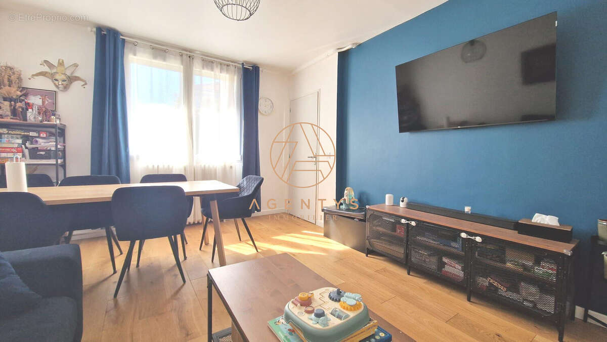 Maison à CHAMPIGNY-SUR-MARNE