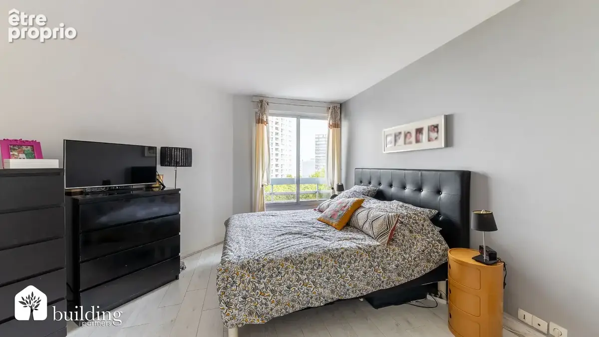 Levallois-Perret - Proche Paris - Appartement 4 pièces de 100 m² - photo 6