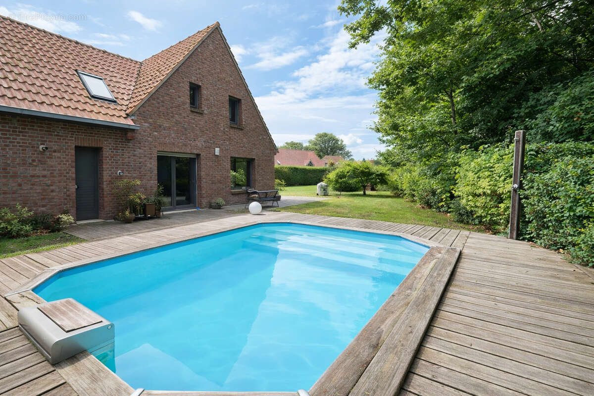 Maison à QUESNOY-SUR-DEULE
