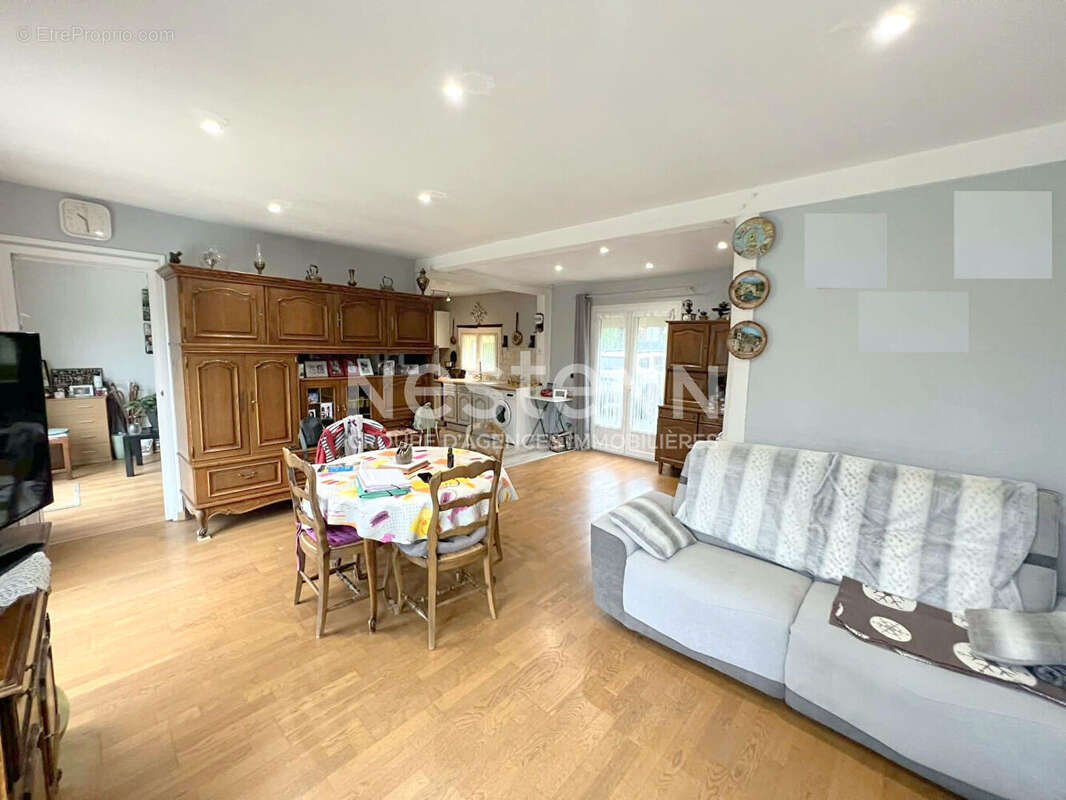 Maison à CHAUMONT-EN-VEXIN