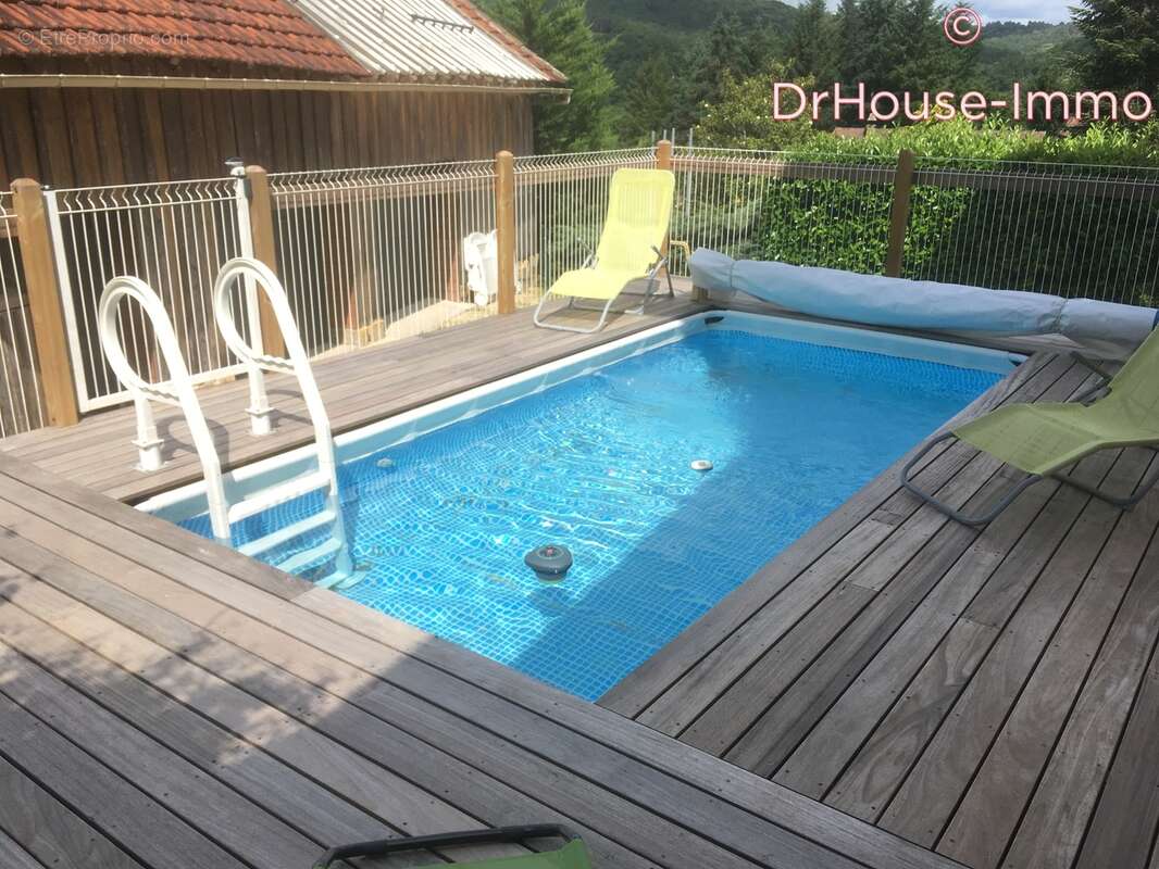 Maison à SAINT-LEON-SUR-VEZERE