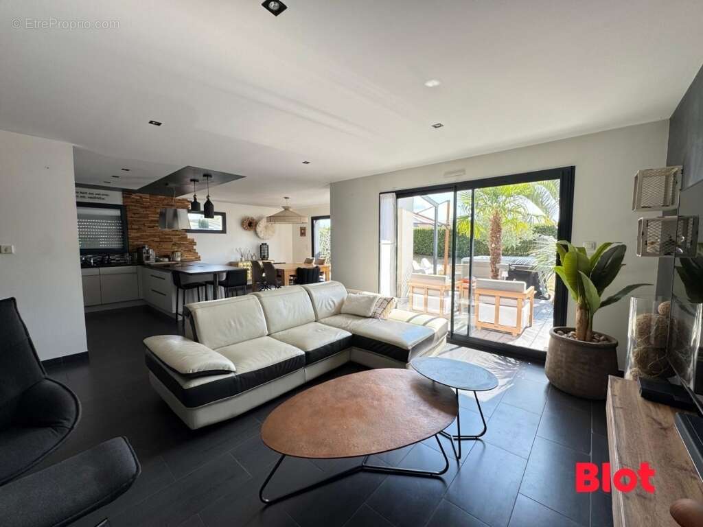 Maison 147 m² à Bruz  - photo 3