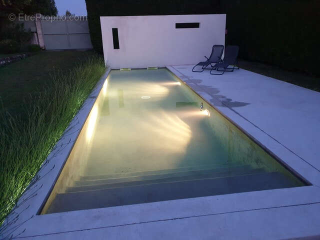 Maison à SUZE-LA-ROUSSE