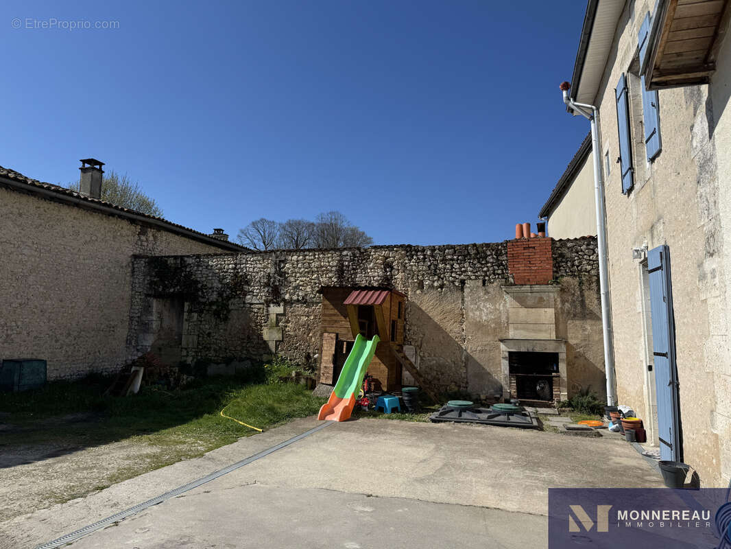 Maison de caractere - photo 3