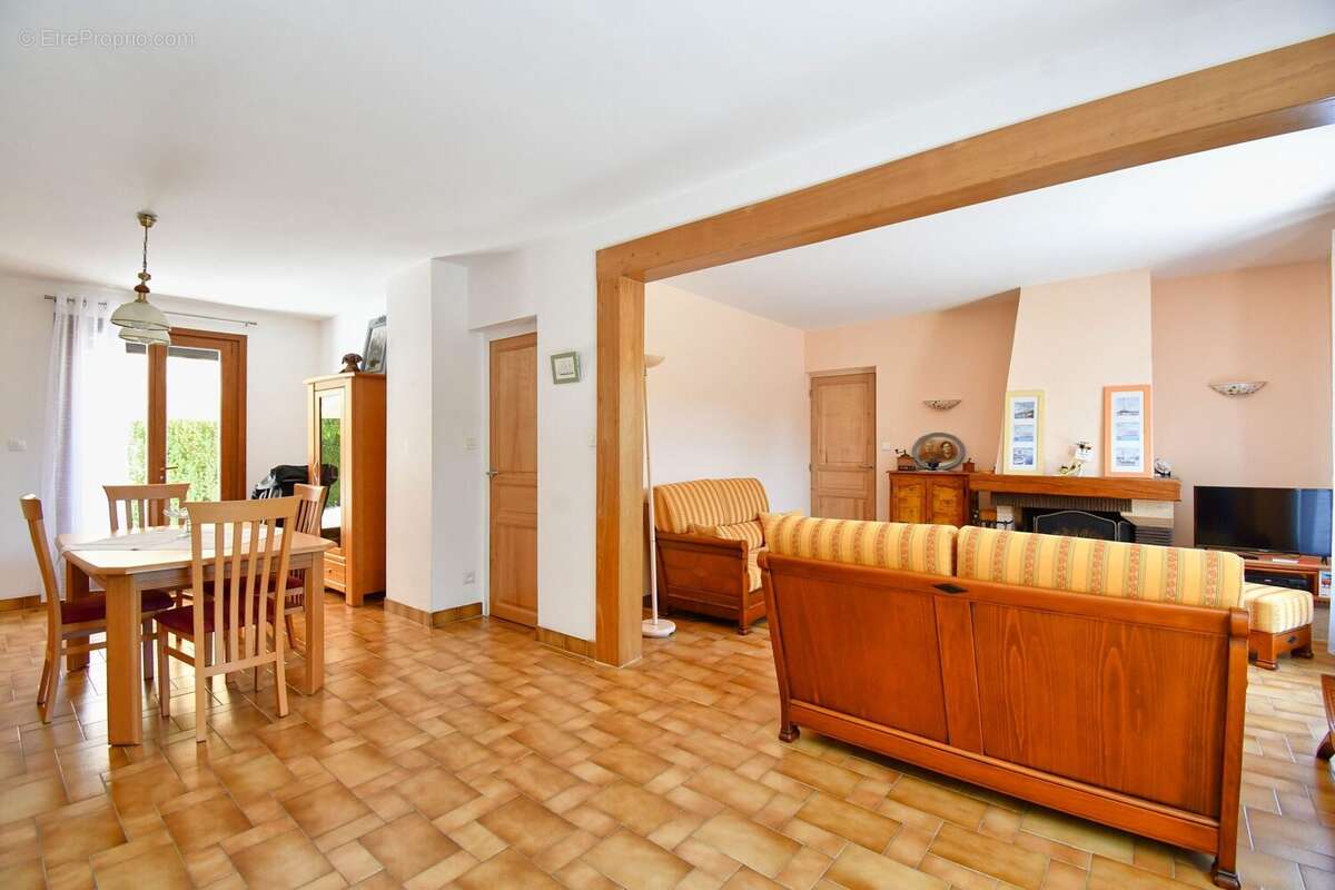 Maison 142 m² à Etang-Sur-Arroux  - photo 3