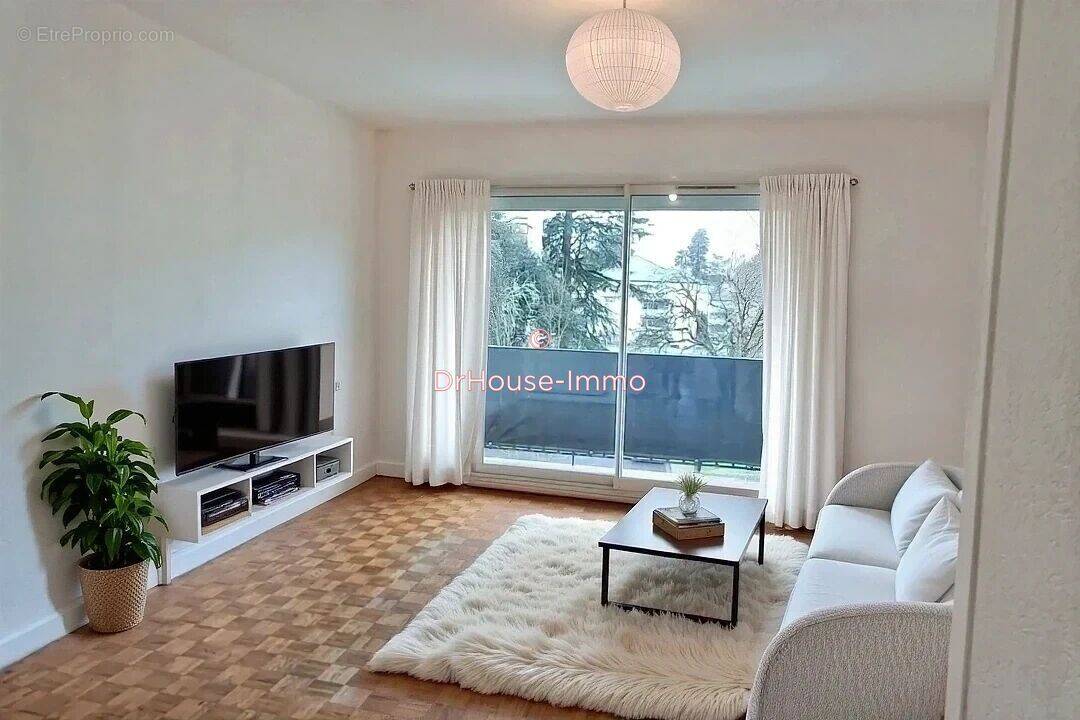 Appartement à BILLERE