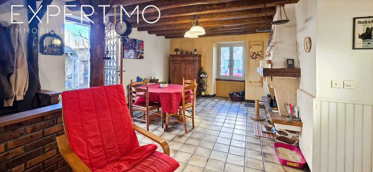 Maison à JANVILLE-SUR-JUINE