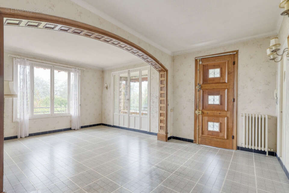 Maison à SAINT-CYR-AU-MONT-D'OR