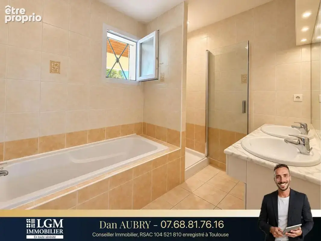 AUTERIVE – Maison familiale de plain-pied de 129 m², jardin sans vis-à-vis de 1 000 m² et garage de 32 m² - photo 10