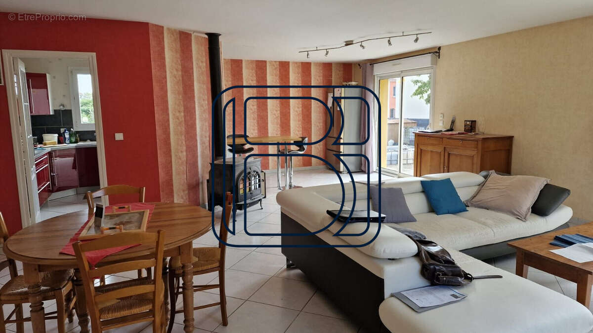 Maison à PONT-DU-CHATEAU