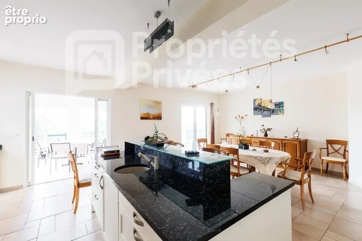Maison d'architecte de standing de 7 pièces avec piscine chauffée - photo 5