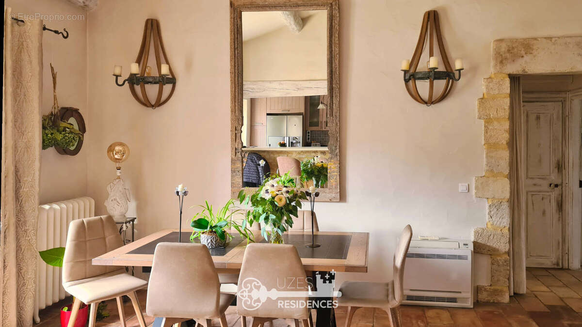 Maison à UZES