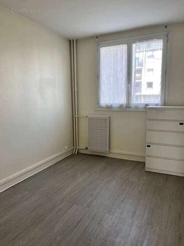 Appartement à THIAIS