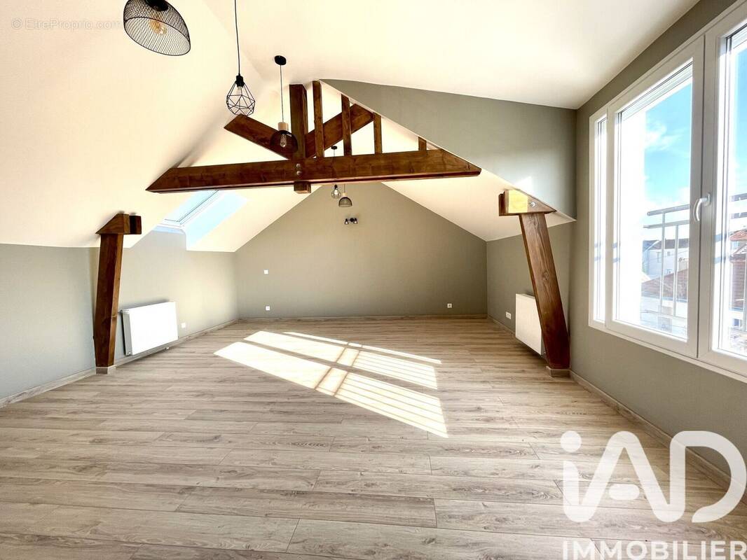 Photo 1 - Maison à COLOMBES