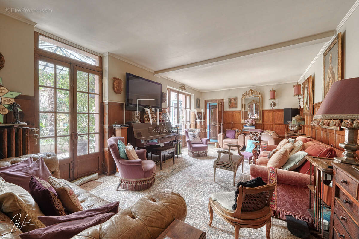 Maison à PARIS-18E
